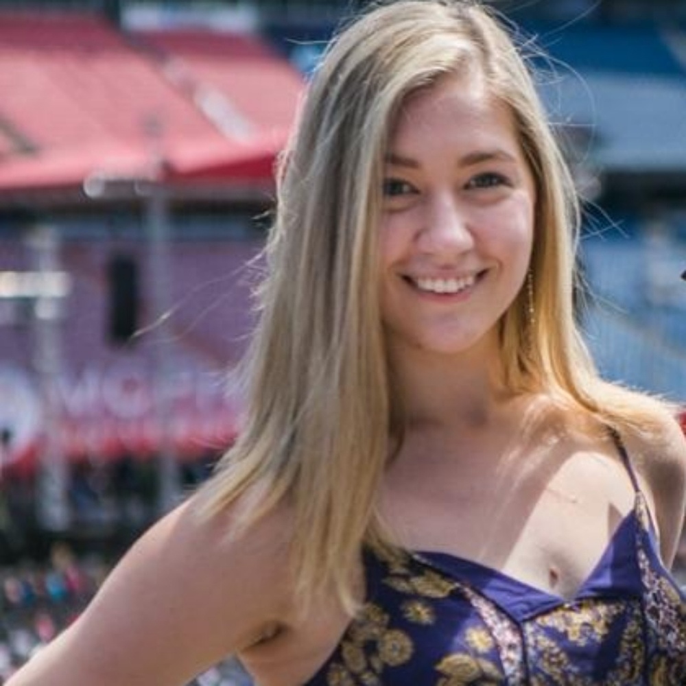 Meet your Posher, Ashley